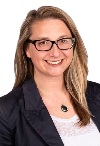 KATIE STEPHENS headshot