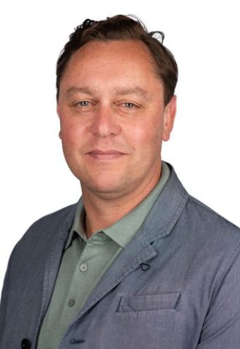 Craig push headshot